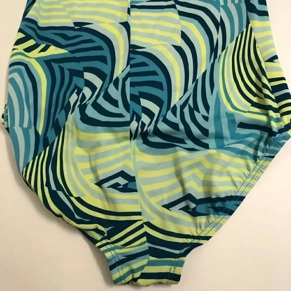 Nike swimsuit girls one piece bathing suit M 10-12